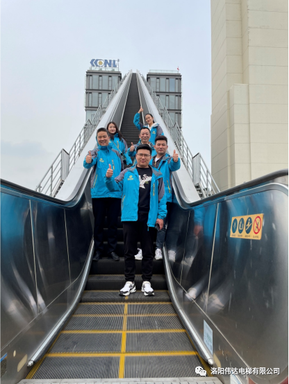 外出對電梯廠家進(jìn)行考察